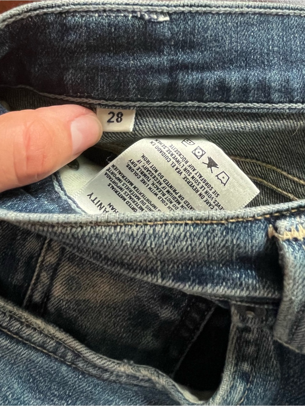 Citizens of Humanity Cropped Jeans - Picture 9 of 11